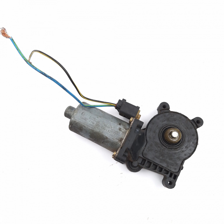 Motoras Macara Bmw 3 (E46) 1998-2007 Spate Stanga 8362066, 0821727, 0130821727, 676283620660, 83620660, 119353Xxx Bosch