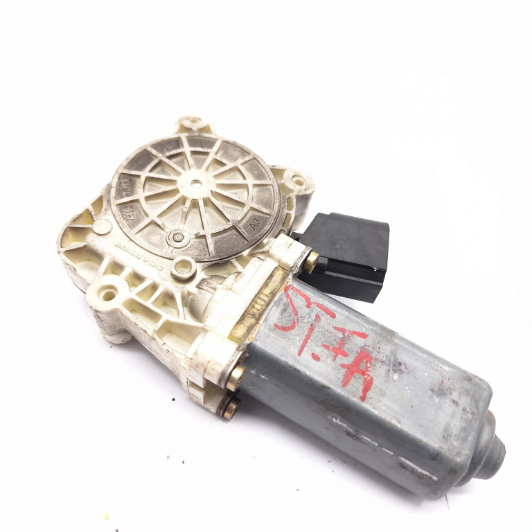 Motoras Macara Bmw 5 (E60, E61) 2003-2010 Fata Stanga 7746005402, 994442102, 6922267 Vdo