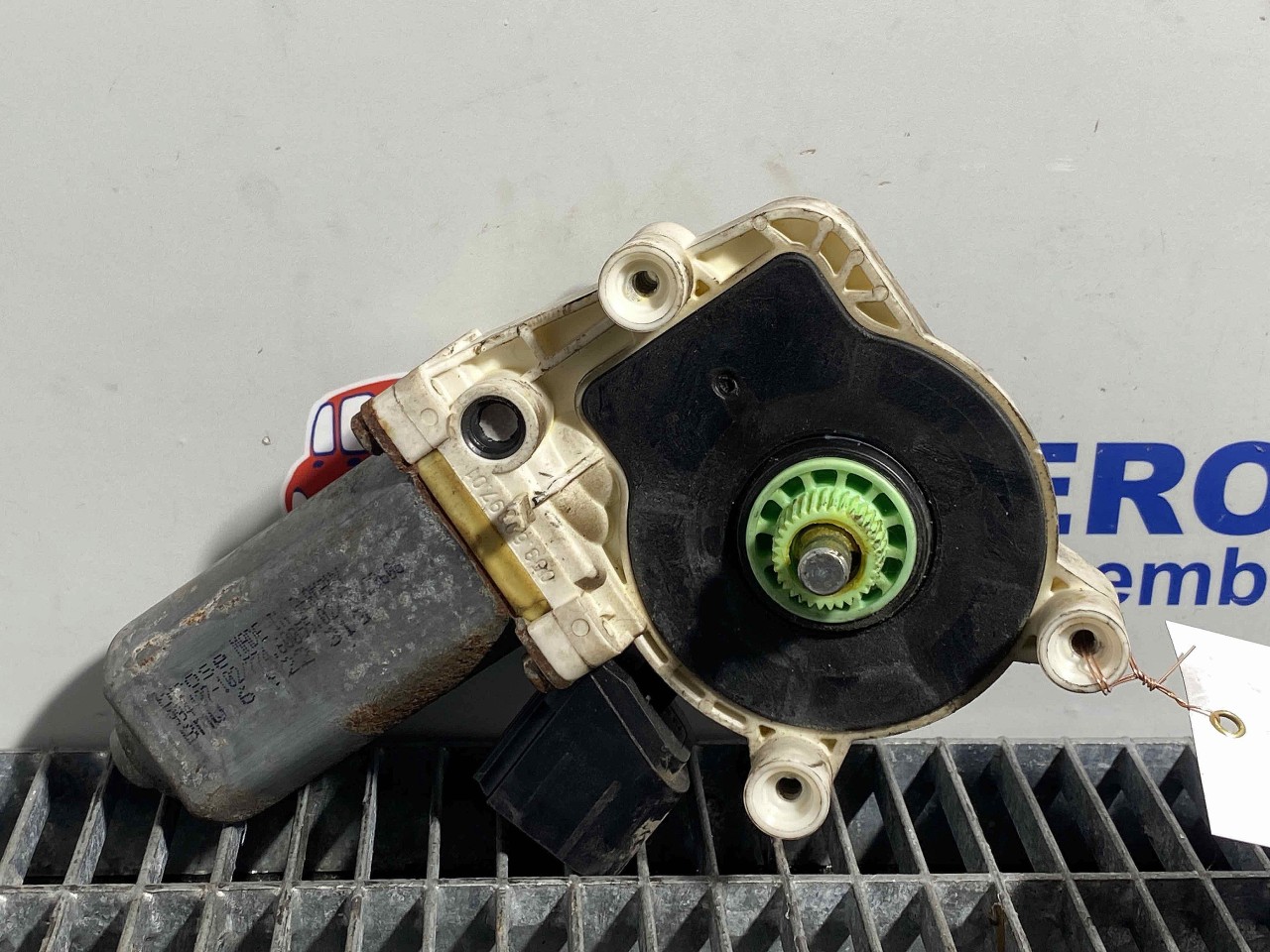 MOTORAS MACARA BMW SERIA 5 E 60 - - (2004 2007)