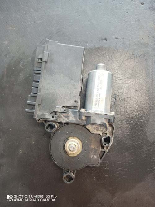 Motoras macara cu modul dreapta fata Audi A4 B6 2002 - COD 8E1959802B