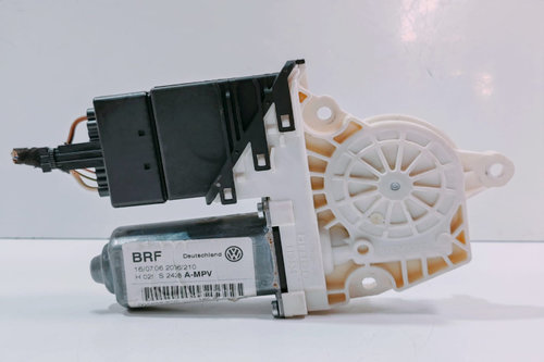 Motoras macara dreapta 1K0959704E Volkswagen VW Passat B6 [2005 - 2010]
