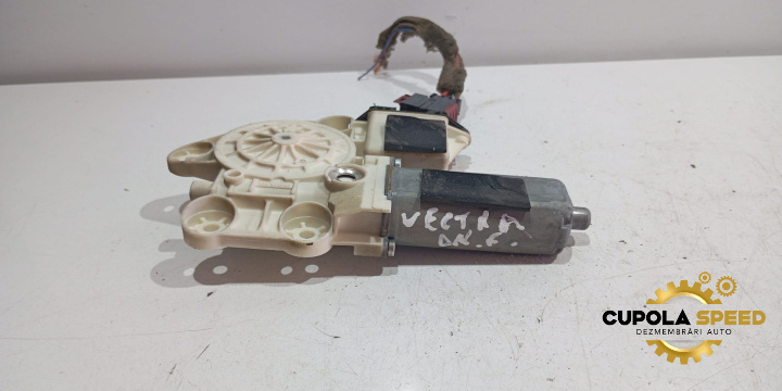 Motoras macara dreapta fata 0130822012 Opel Vectra C [2002 - 2005]