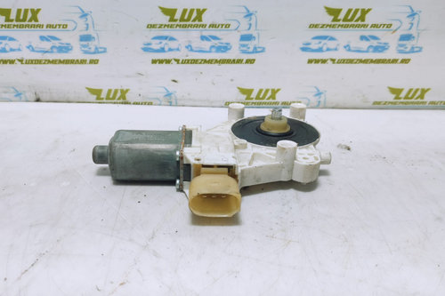 Motoras macara dreapta fata 0130822515 BMW Seria 3 F30/F31/F34 [2011 - 2016]