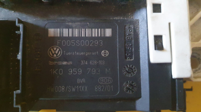 Motoras macara dreapta fata 0536009302 Volkswagen VW Passat B6 [2005 - 2010]