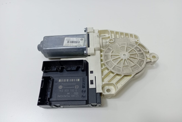 Motoras macara dreapta fata 1K0959793G Volkswagen VW Jetta 5 [2005 - 2011]