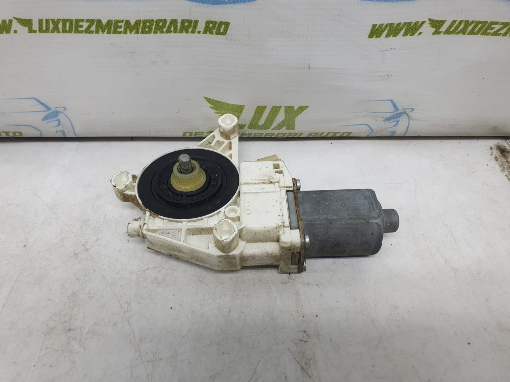 Motoras macara dreapta fata 2518200842 Mercedes-Benz R-Class W251 [2005 - 2010]