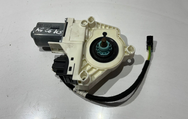 Motoras macara dreapta fata 4f0959802D Audi A6 4F/C6 [2004 - 2008]