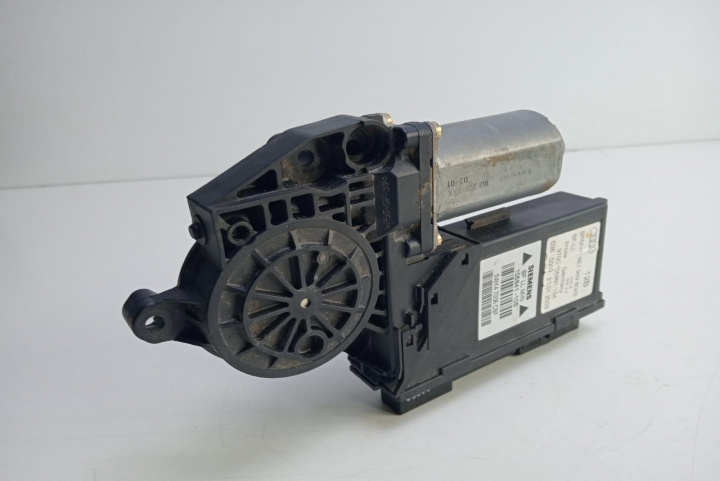 Motoras macara dreapta fata 8E1959802B Audi A4 B7 [2004 - 2008]