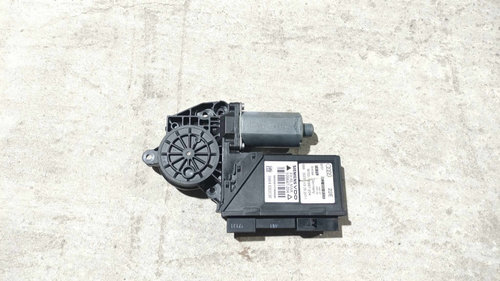Motoras macara dreapta fata 8E2959802E Seat Exeo an fab. 2009 - 2013