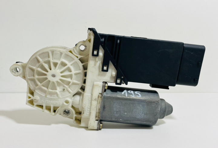 Motoras macara dreapta fata 9776101430230 / 101387101 Citroen C5 [2001 - 2004]