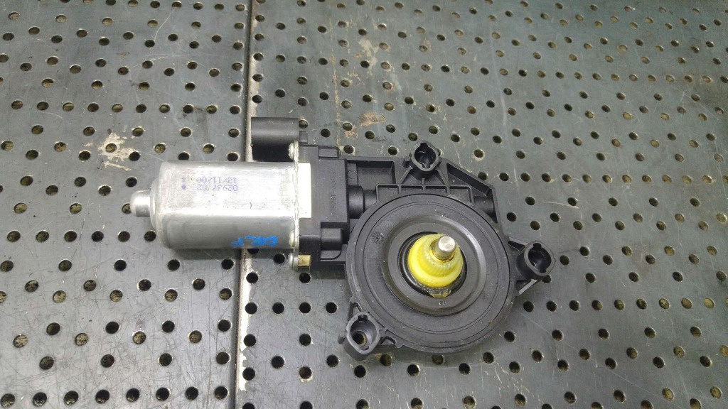 Motoras macara dreapta fata alfa romeo 159 939