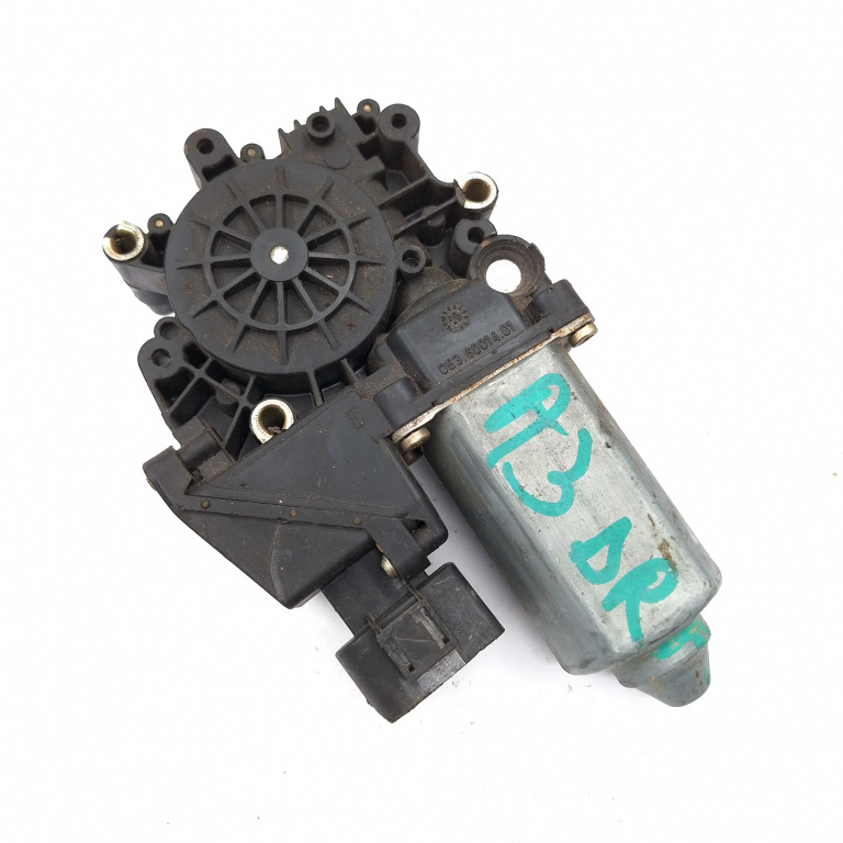 Motoras Macara Dreapta,fata Audi A3 (8L1) 1996 - 2003 0536001401, 119024113, 05071940