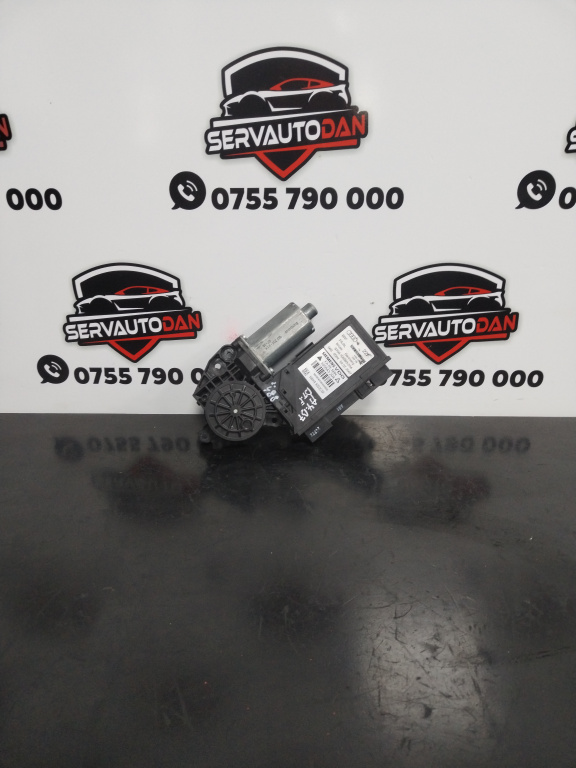 Motoras macara dreapta fata Audi A4 (2004-2008) [8EC, B7] 1.9 Motorina 2007, 8E2959802F