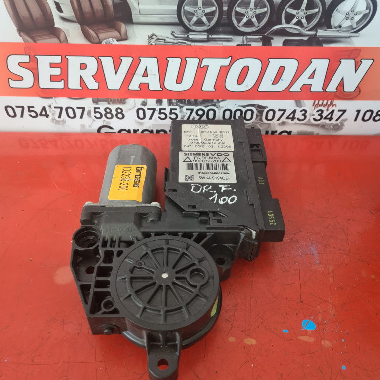 Motoras macara dreapta fata Audi A4 (2004-2008) [8EC, B7] 2.0 Motorina 2007, 8H2959802D