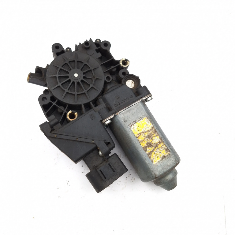 Motoras Macara Dreapta Fata Audi A4 B5 (8D) 1994-2001 0536001401, 119021113, 05071926