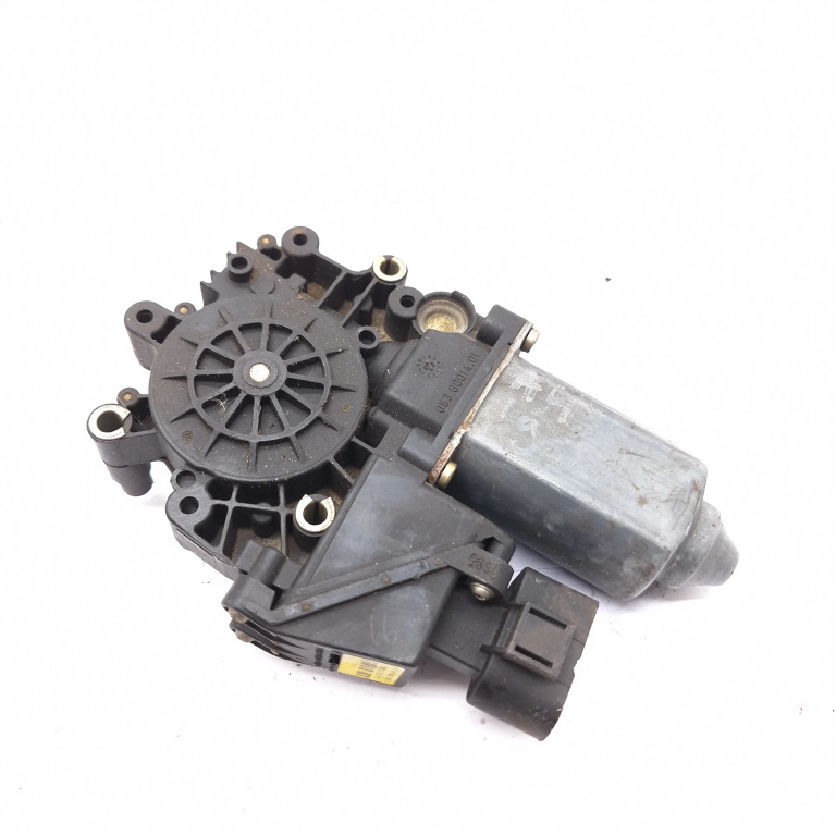 Motoras Macara Dreapta,fata Audi A4 B5 (8D) 1994 - 2001 0536001401, 114188101, 7743000717, 0130821760, 114184100, 114196101, 05071911