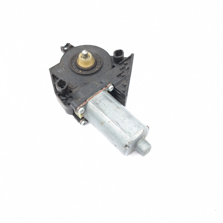 Motoras Macara Dreapta,fata Audi A4 B6 (8E) 2000 - 2004 0130821764, 102236XXX