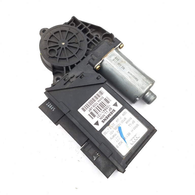 Motoras Macara Dreapta,fata Audi A4 B6 (8E) 2000 - 2004 0130821764, 8E1959302B, 970010599101, 0280004, 105841101, 5WK47006ABF, 102236XXX