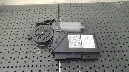 Motoras macara dreapta fata audi a4 b7 8e 0130821764 8e1959802g