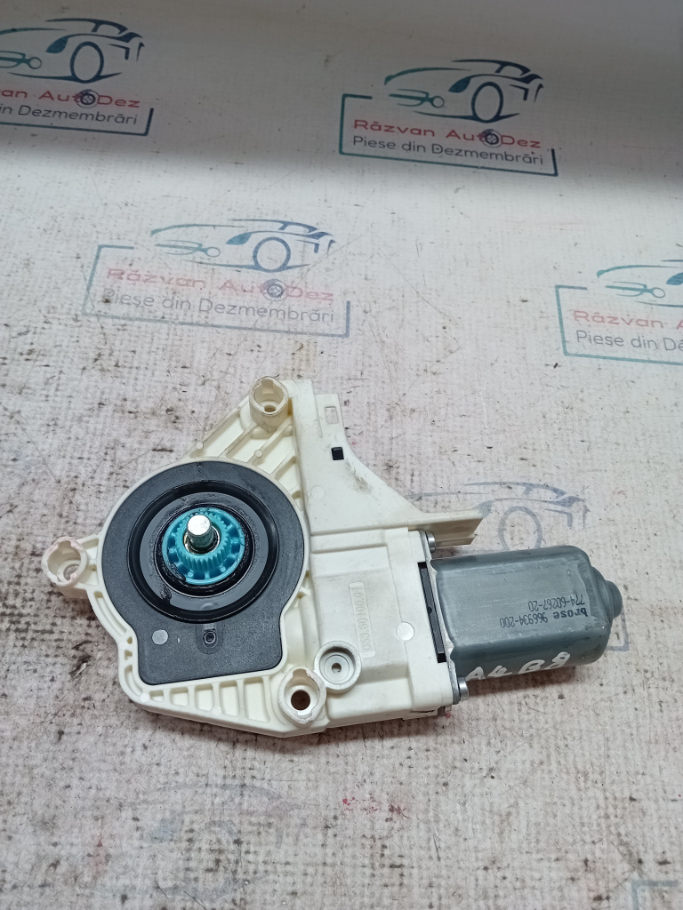 Motoras macara dreapta fata Audi A4 B8 2012, 8K0959802A