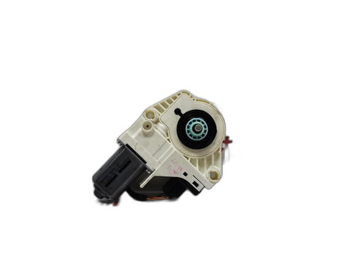 Motoras macara dreapta fata Audi A4 B8 (8K) Avant 2013 2.0 TDI OEM 8K0959802