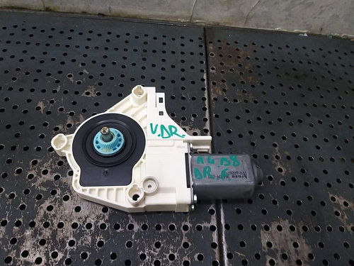 Motoras macara dreapta fata audi a4 b8 8k 8k0959802a