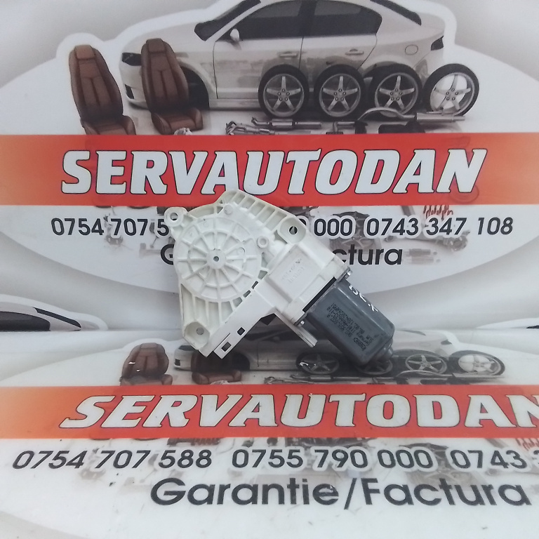 Motoras macara dreapta fata Audi A4 facelift (2011-2015) [B8] 2.0 Motorina 2012, 8K0959802A
