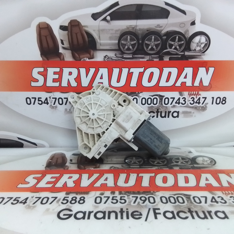 Motoras macara dreapta fata Audi A4 facelift (2011-2015) [B8] 2.0 Motorina 2012, 8K0959802A