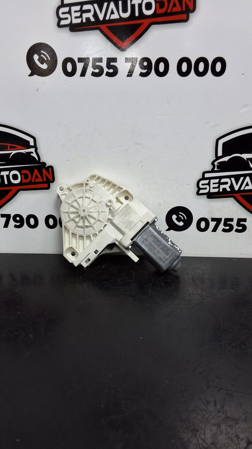 Motoras macara dreapta fata Audi A5 (2007-2011) [8T3] 2.7 Motorina 2011, 8T0959802B