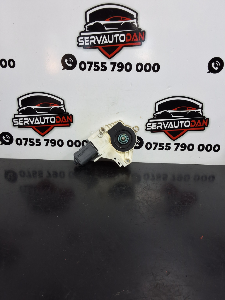 Motoras macara dreapta fata Audi A6 (2004-2011) [4F2, C6] 2.0 Motorina 2010, 8K0959802A
