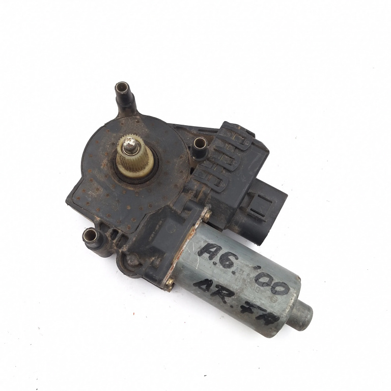 Motoras Macara Dreapta,fata Audi A6 (4B, C5) 1997 - 2005 0130821774, 0130821777, 102854XXX