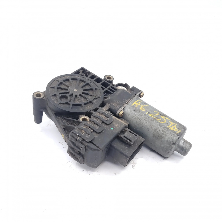 Motoras Macara Dreapta,fata Audi A6 (4B, C5) 1997 - 2005 2601012865, 92620573