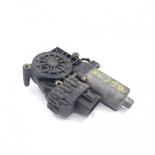 Motoras Macara Dreapta Fata Audi A6 (4B, C5) 1997-2005 2.5 Tdi Motorina 2601012865, 92620573 Bosch, ...