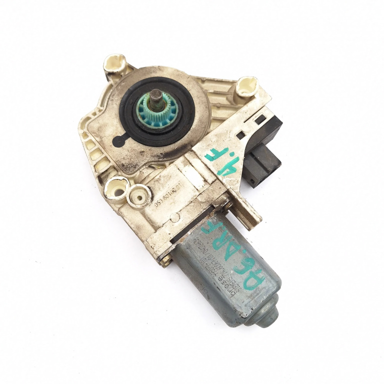 Motoras Macara Dreapta,fata Audi A6 (4F, C6) 2004 - 2011 995077101, 995077 101, 7746006701, 774 60067 01, 0536010001, 04074634