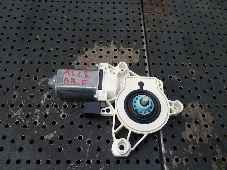 Motoras macara dreapta fata audi a6 c8 4k 4k0959902