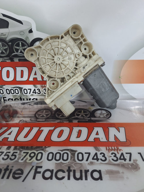 Motoras macara dreapta fata BMW Seria 7 (2001-2008) [E65, E66] 2.0 Motorina 2005, 67628382