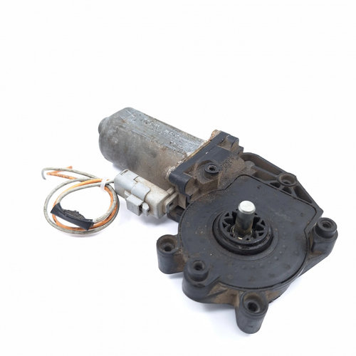 Motoras Macara Dreapta Fata Citroen Xsara Picasso (N68) 1999-2012 0130821762 Bosch