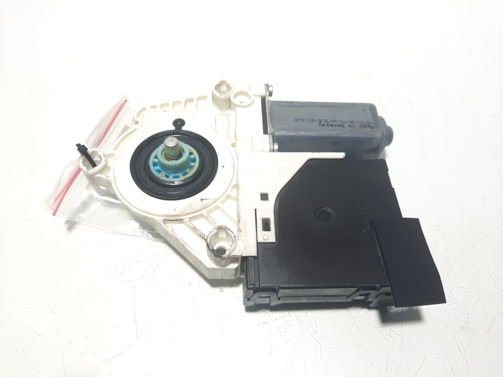 Motoras macara dreapta fata, cod 3C1837462L, Vw Passat Variant (3C5) (id:504619)