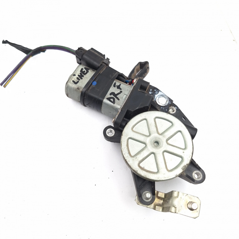 Motoras Macara Dreapta,fata Fiat LINEA (323) 2007 - 2016