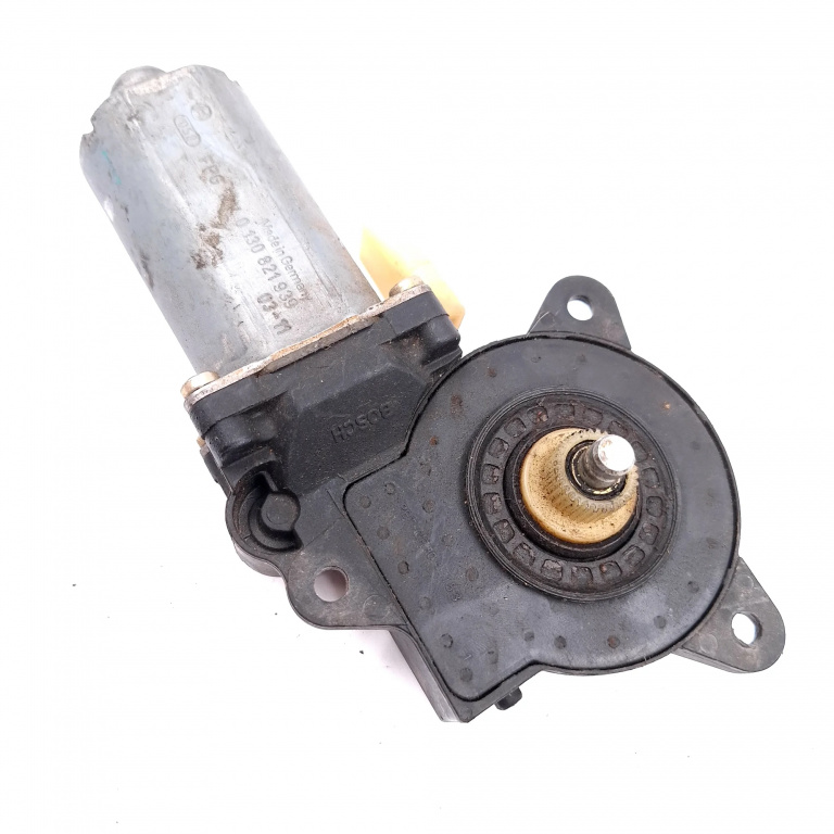 Motoras Macara Dreapta,fata Ford FIESTA Mk 5 2002 - 2008 0130821939, 0 130 821 939