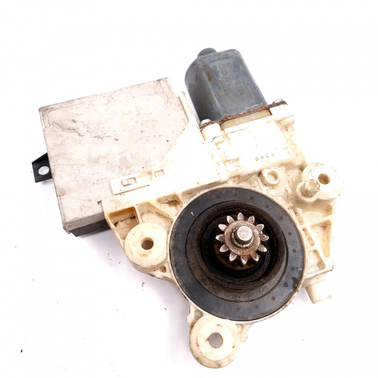 Motoras Macara Dreapta,fata Ford FOCUS Mk 2 2005 - 2010 0130822214, 0 130 822 214, 994812101, 994 812 101, 7M5T14B533CE, 7M5T 14B533 CE, 5WK11584H, 5WK 11 584H, A12242928, E521F, 942412104, 942412 104