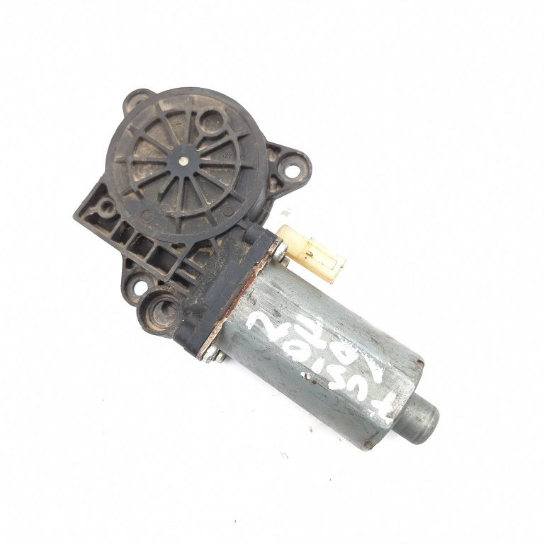 Motoras Macara Dreapta,fata Ford FUSION (JU) 2002 - 2012 0130821939, 0 130 821 939