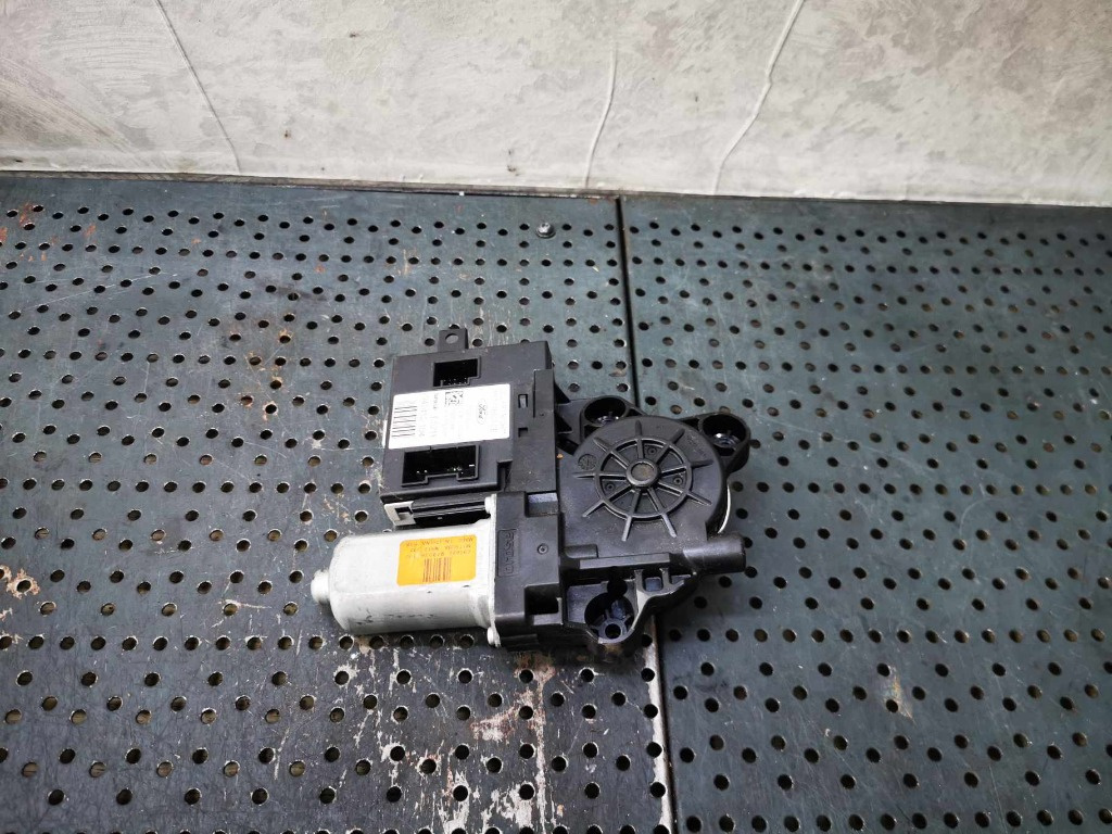 Motoras macara dreapta fata ford kuga 1 7m5t14b533ce