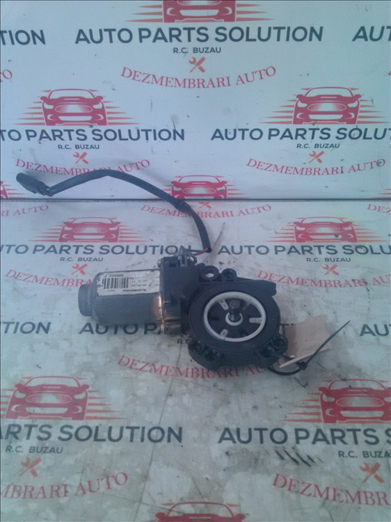 Motoras macara dreapta fata FORD TRANSIT an fabr 2009