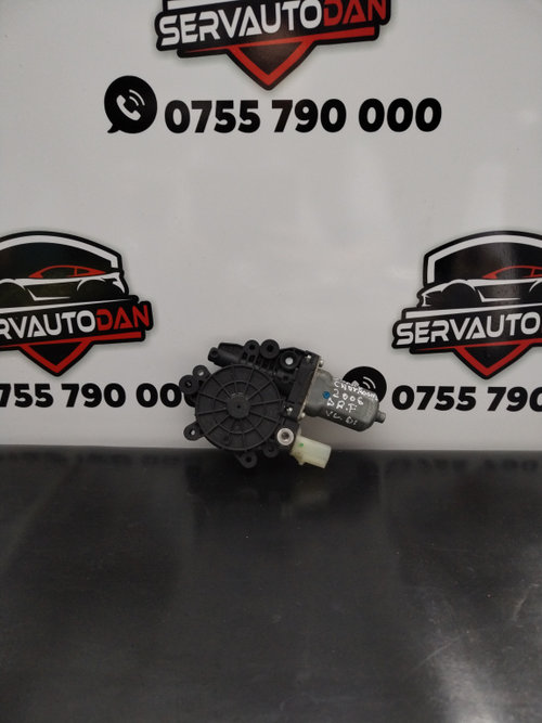 Motoras macara dreapta fata Jeep Grand Cherokee 3 (2005-2010) 3.0 Motorina 2006, 04589170AB