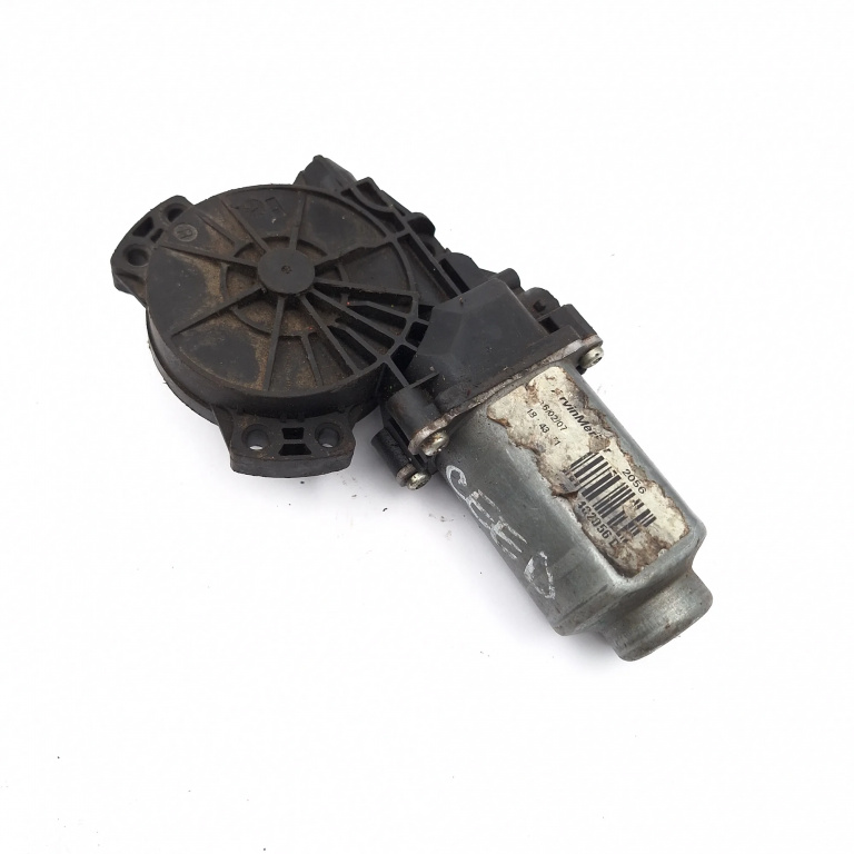 Motoras Macara Dreapta,fata Kia CEED (ED) 2006 - 2012 402056D