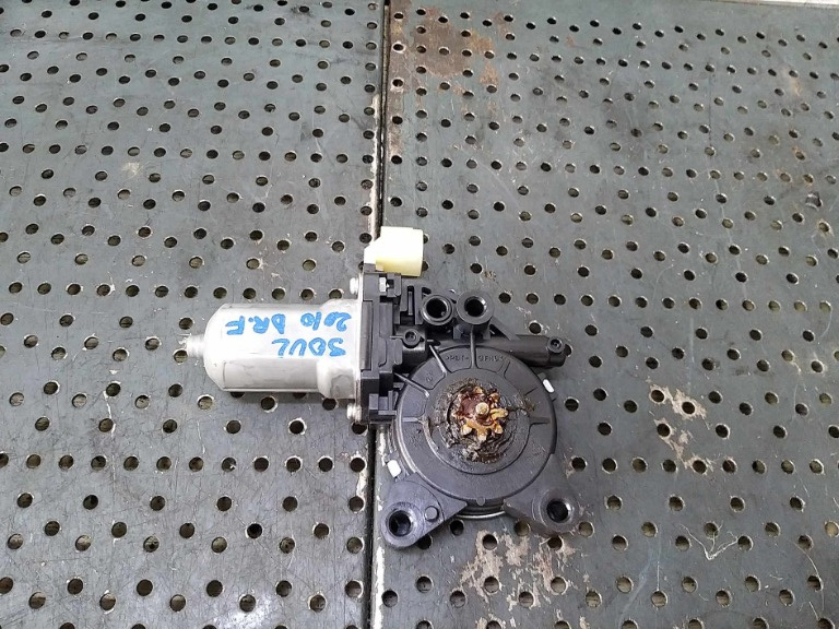 Motoras macara dreapta fata kia soul 824601m000