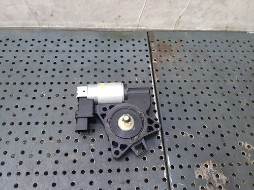 Motoras macara dreapta fata mazda 5 g22c5858x cm011750