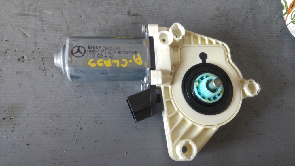 Motoras macara dreapta fata mercedes a-class w169 996145-102 a1698204442
