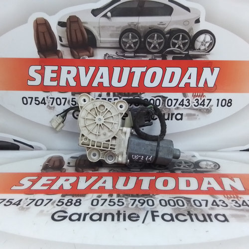 Motoras macara dreapta fata Mercedes-Benz E-Class (2002-2008) [W211] 2.2 Motorina 2006, A2118203042